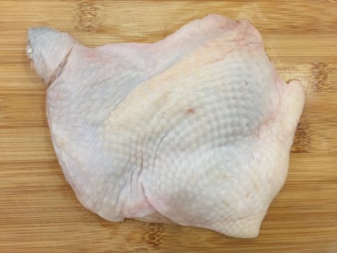 【馥・桂 - 去骨雞腿肉】在中央山脈長大的放山雞，來自南投的美味桂丁土雞！