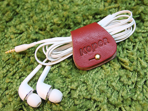 KOPER手工皮革耳機集線器-莓果紅