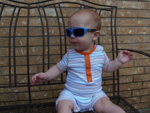 【KUSHIES 嬰幼兒專用抗UV太陽眼鏡 】小朋友也要耍帅